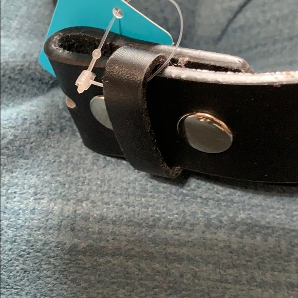 Leather Belt w three changeable rhinestone buckles - Picture 7 of 7